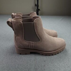 Ariat Boots Womens 9.5B Taupe Leather Chelsea Lug Sole Pull On